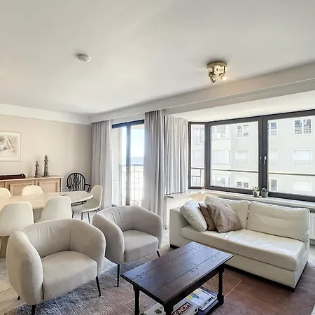 Near With Terrace Apartment